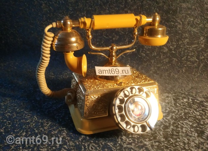 Винтажный телефон