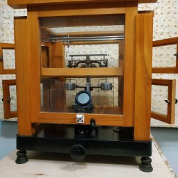 Весы микрохимические СССР